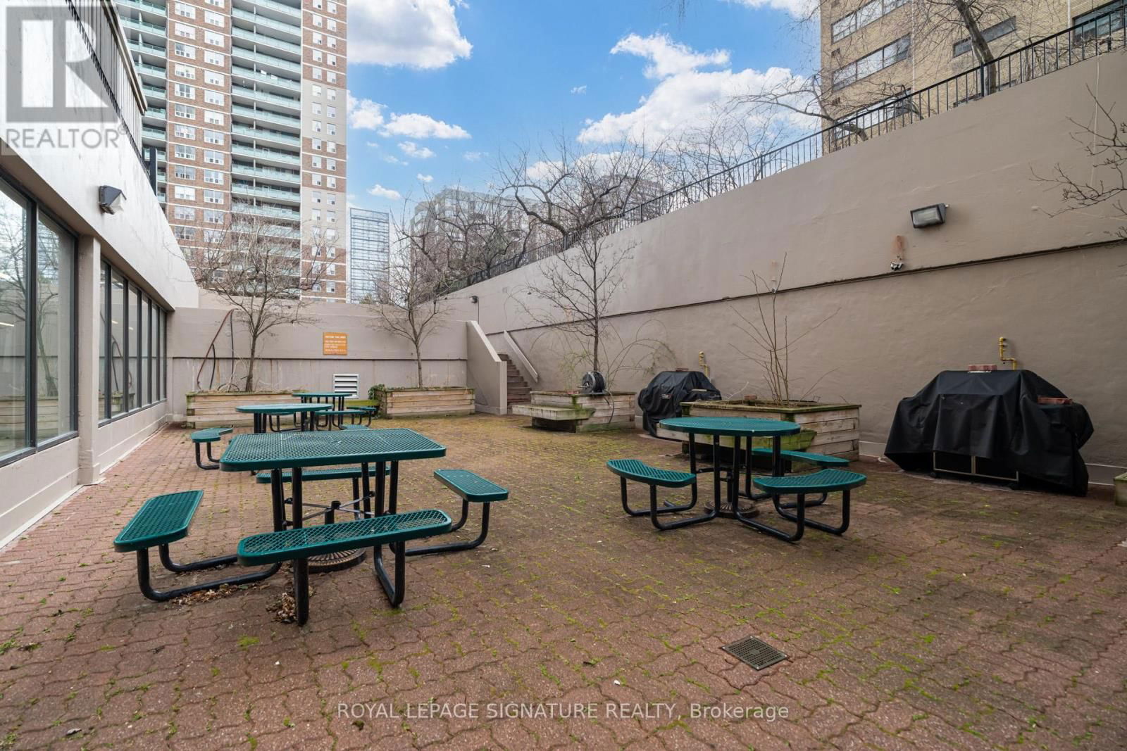 1011 - 40 HOMEWOOD AVENUE Image 28