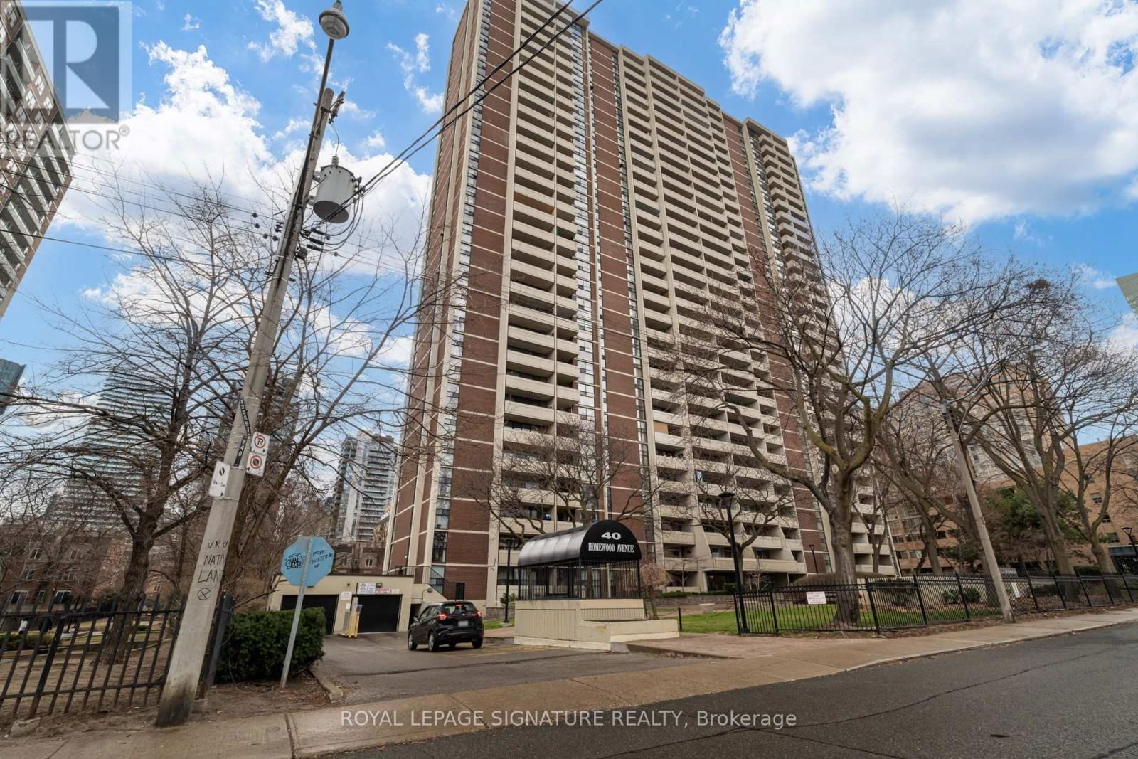 1011 - 40 HOMEWOOD AVENUE Image 34
