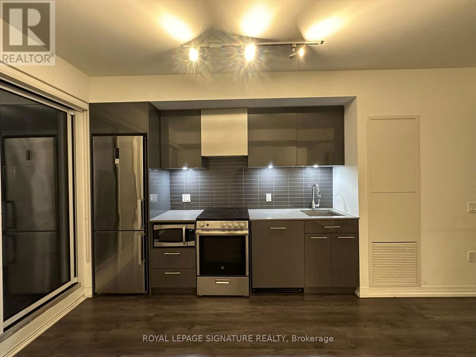 514 - 251 JARVIS STREET Image 3