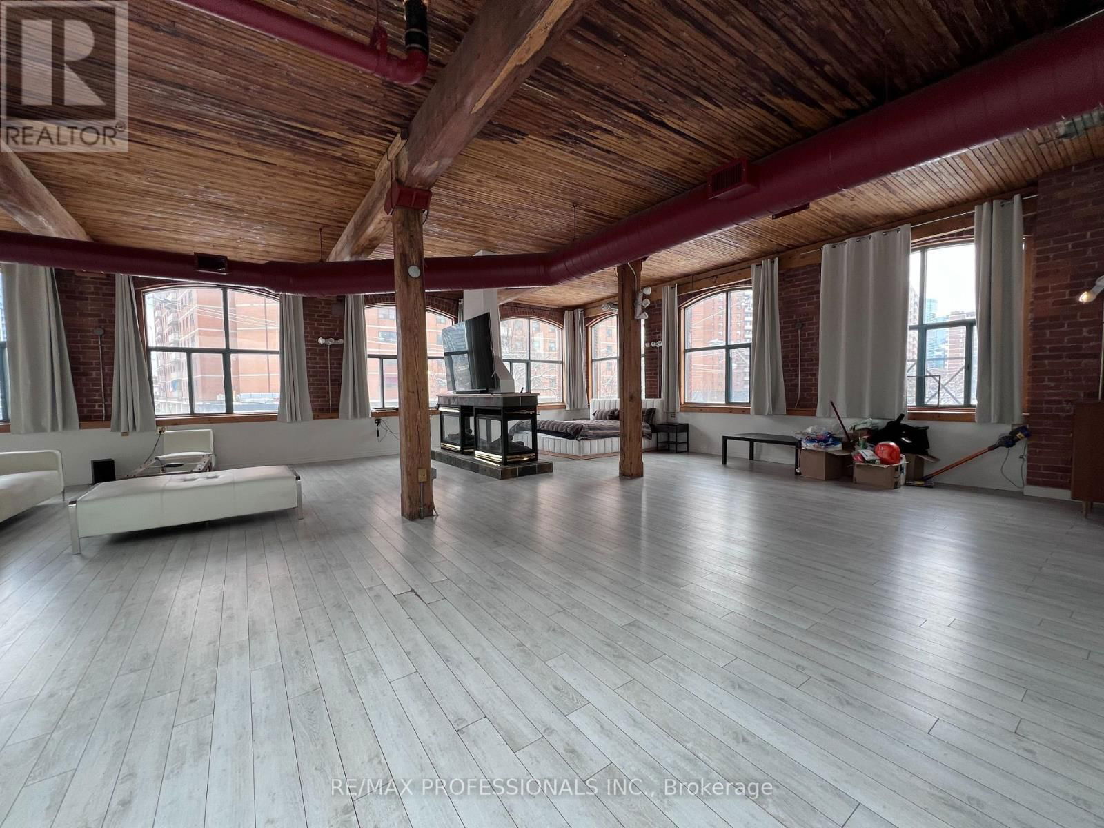 3 - 290 SHUTER STREET Image 20