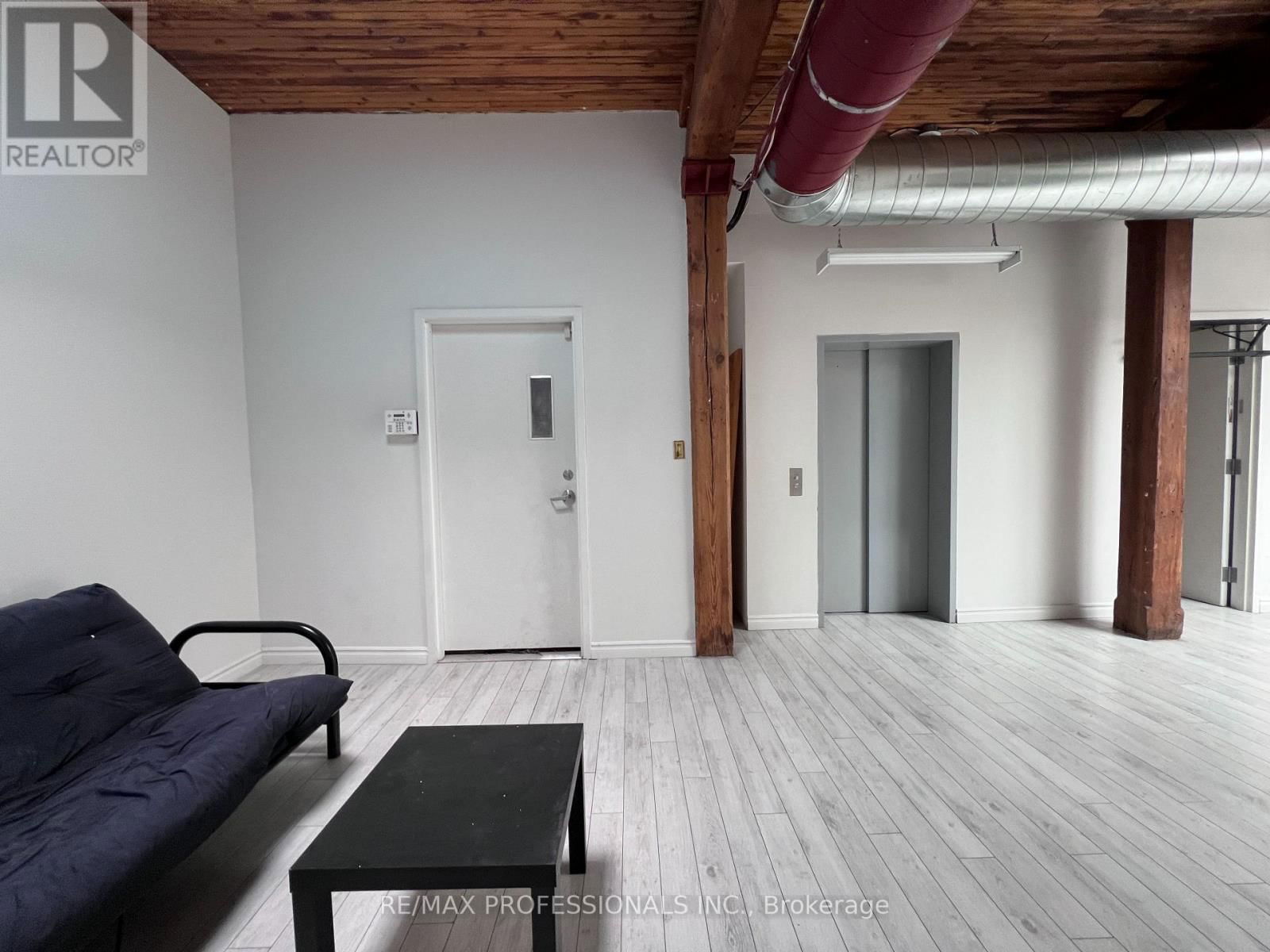 3 - 290 SHUTER STREET Image 30