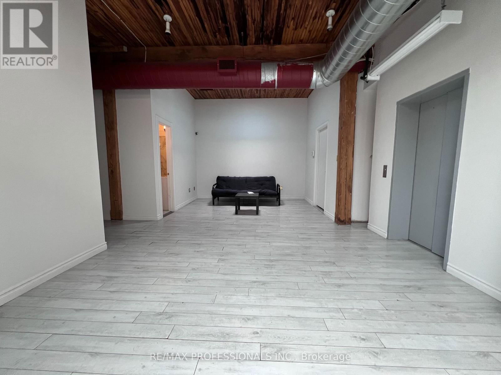 3 - 290 SHUTER STREET Image 35