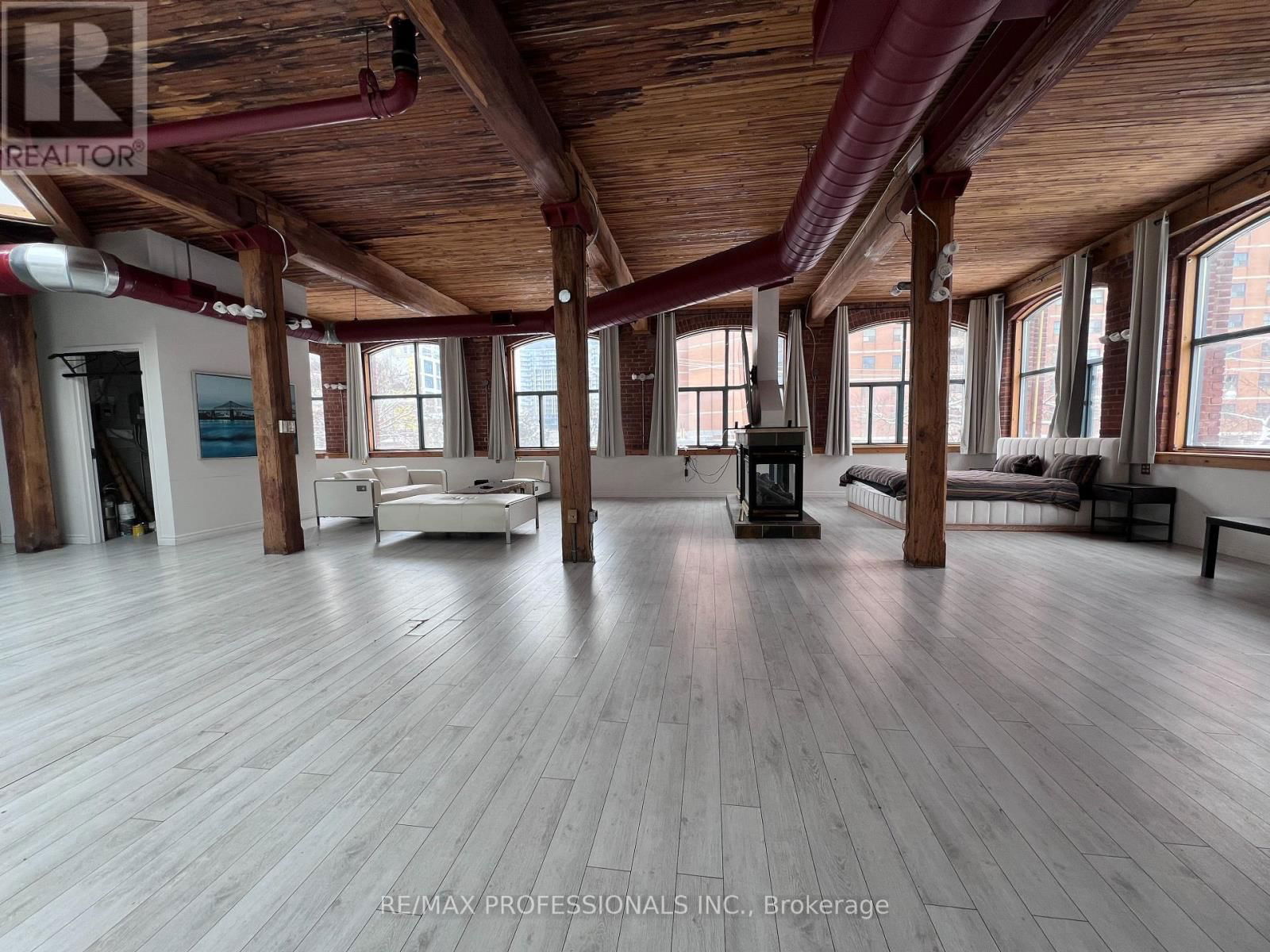 3 - 290 SHUTER STREET Image 37
