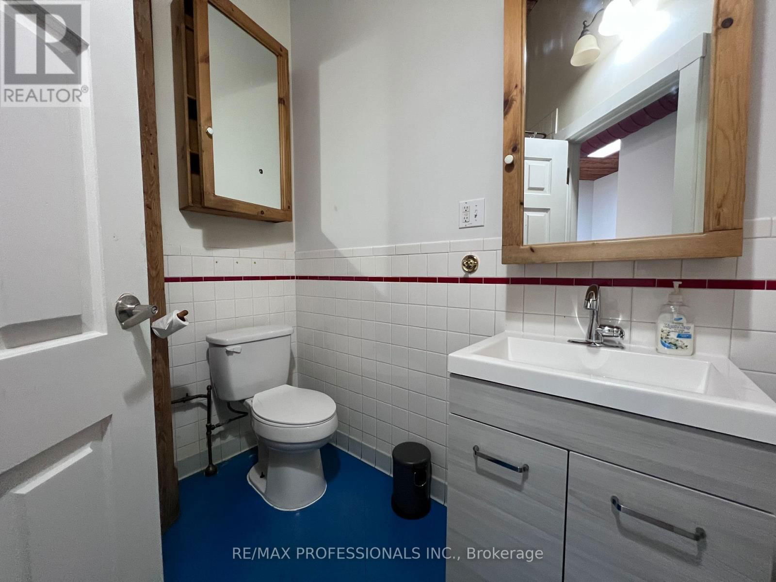 3 - 290 SHUTER STREET Image 47
