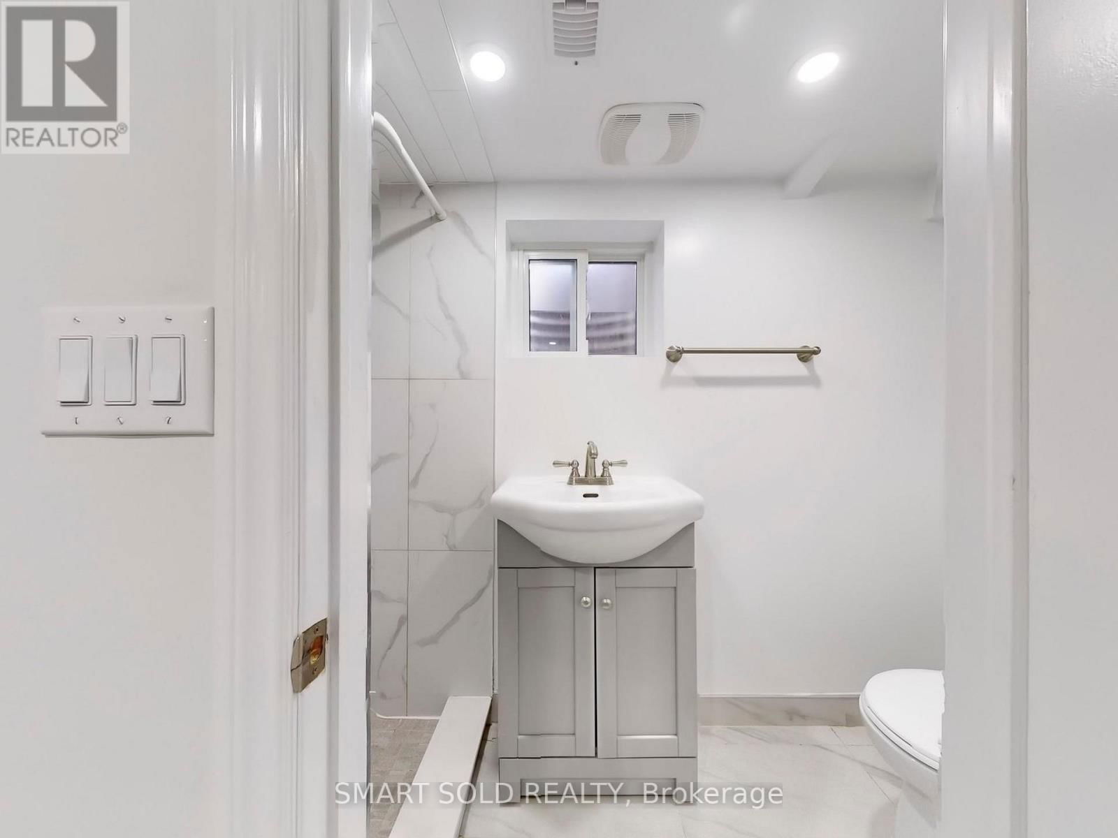 5 KHEDIVE AVENUE Image 15
