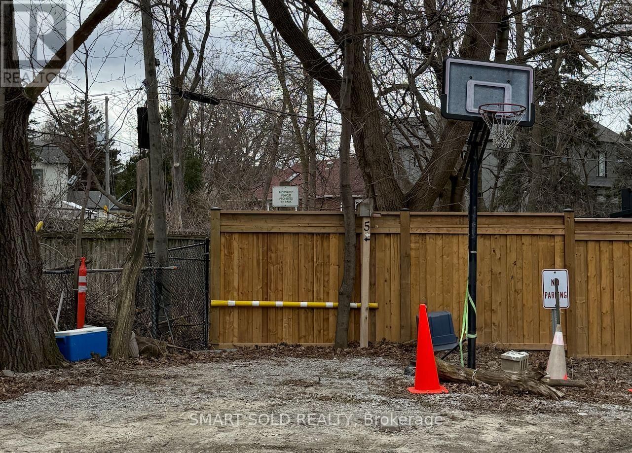 5 KHEDIVE AVENUE Image 22