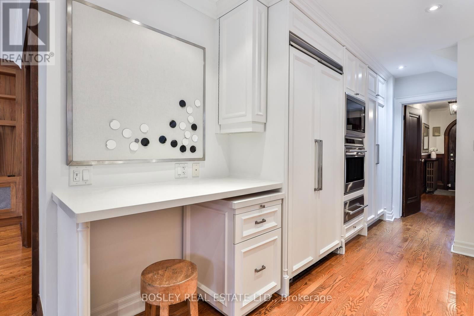 102 COLLEGE VIEW AVENUE Image 14
