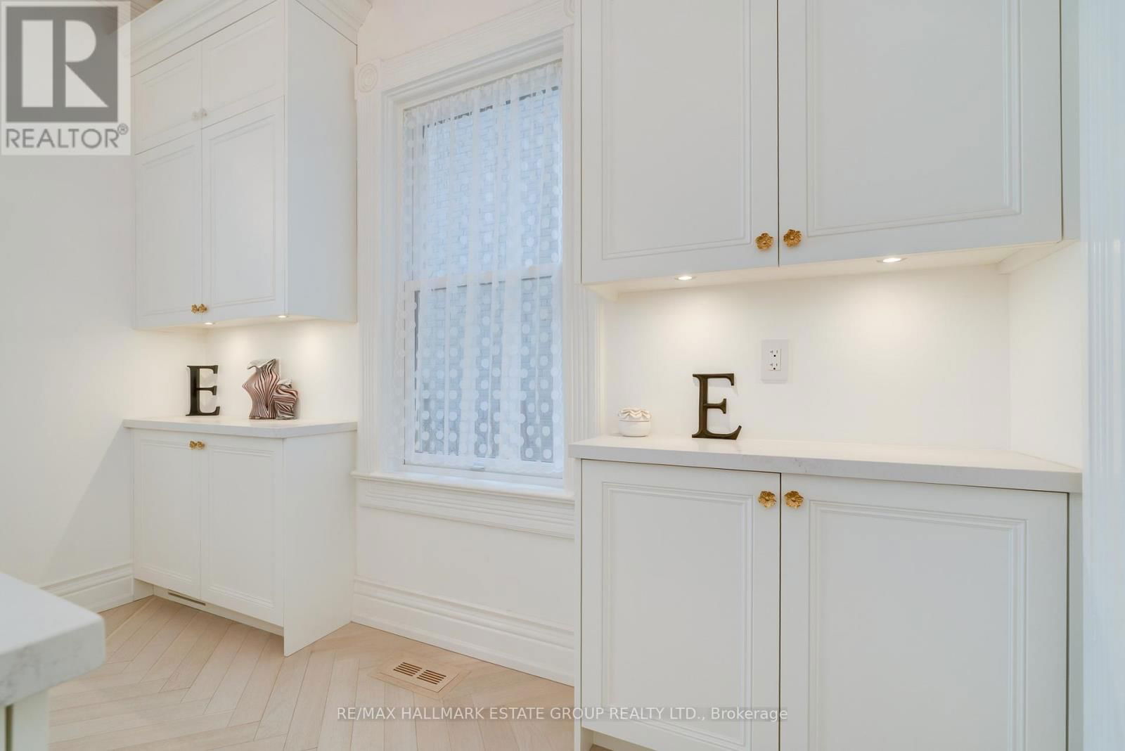 99 GLADSTONE AVENUE Image 15