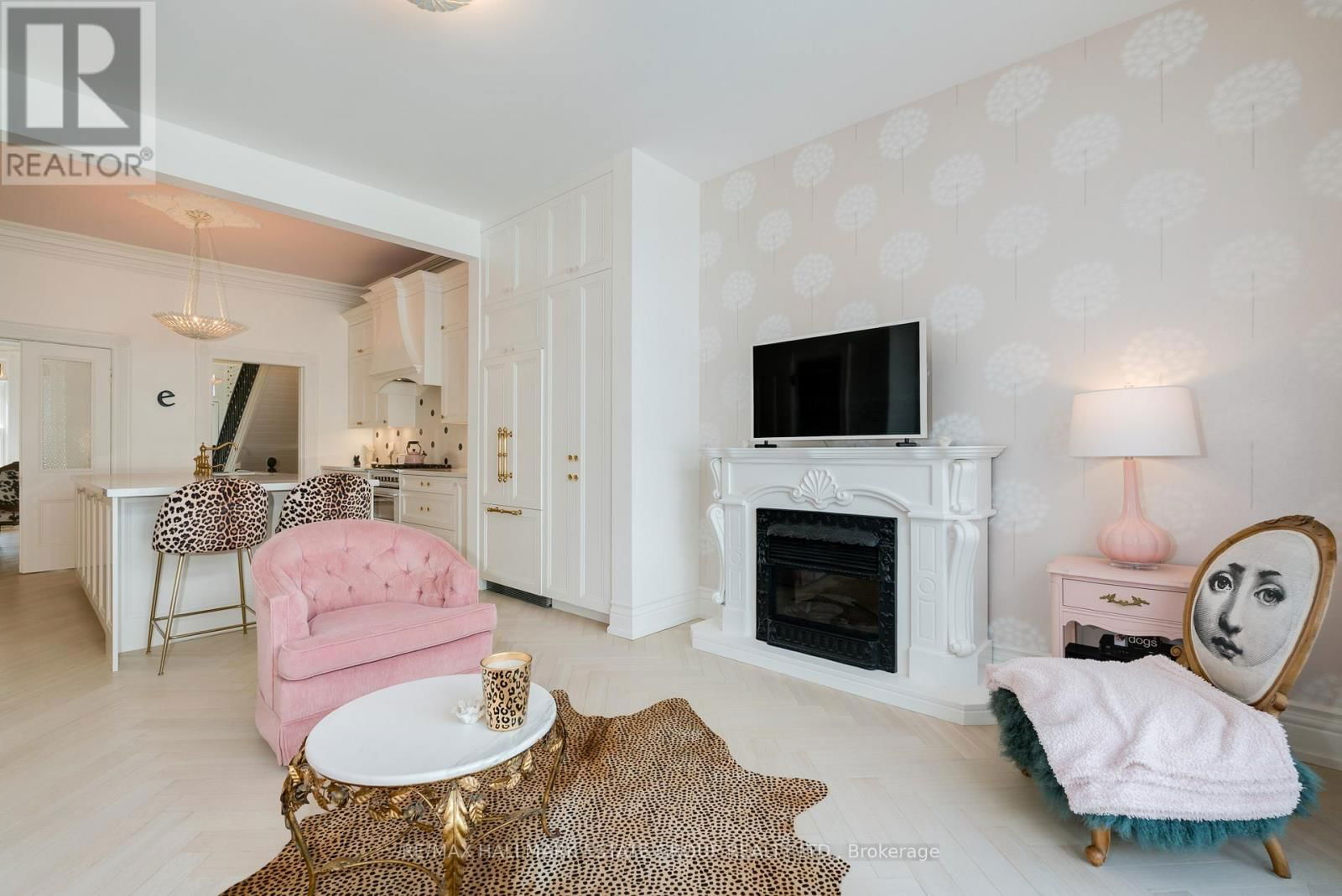 99 GLADSTONE AVENUE Image 20