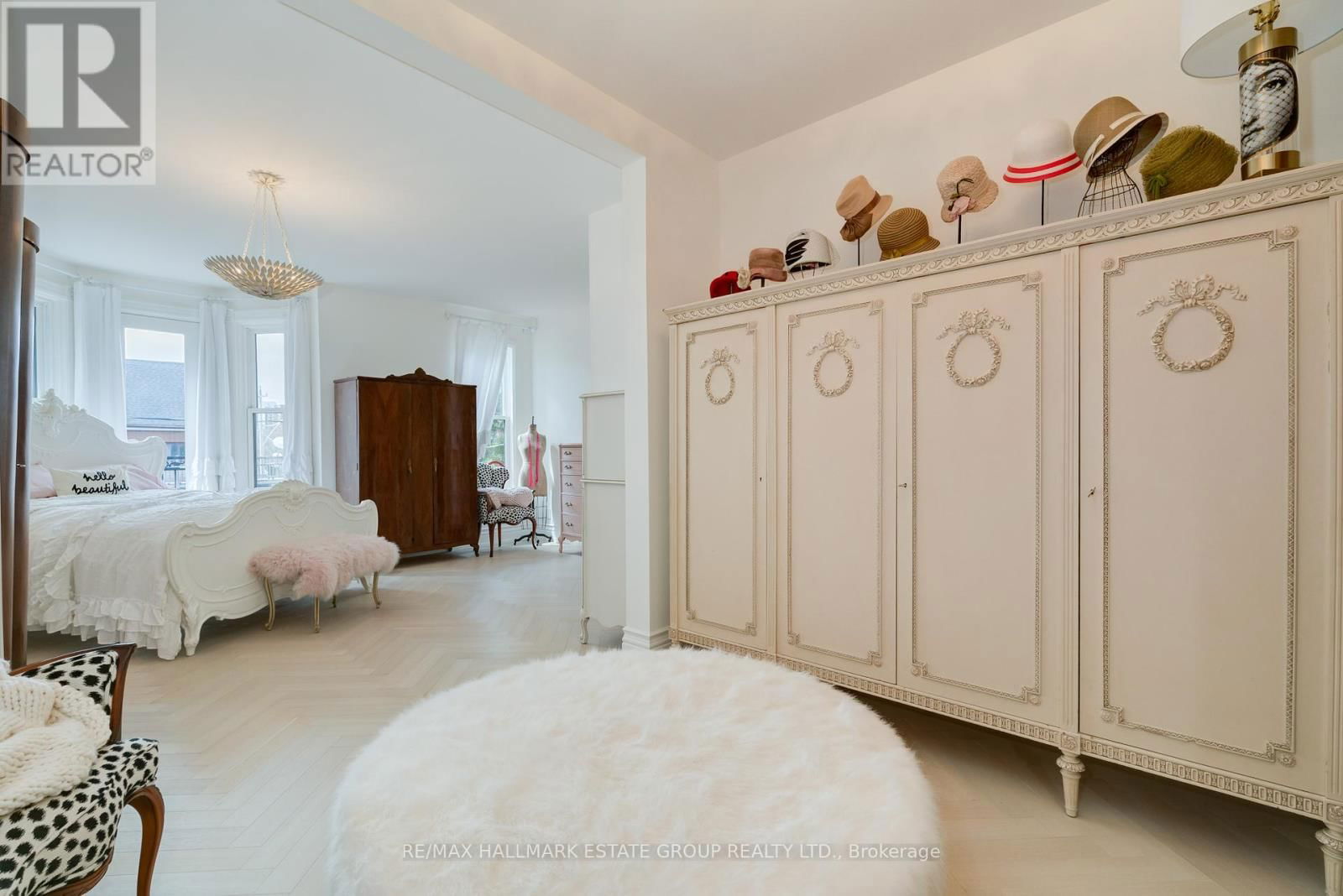 99 GLADSTONE AVENUE Image 23