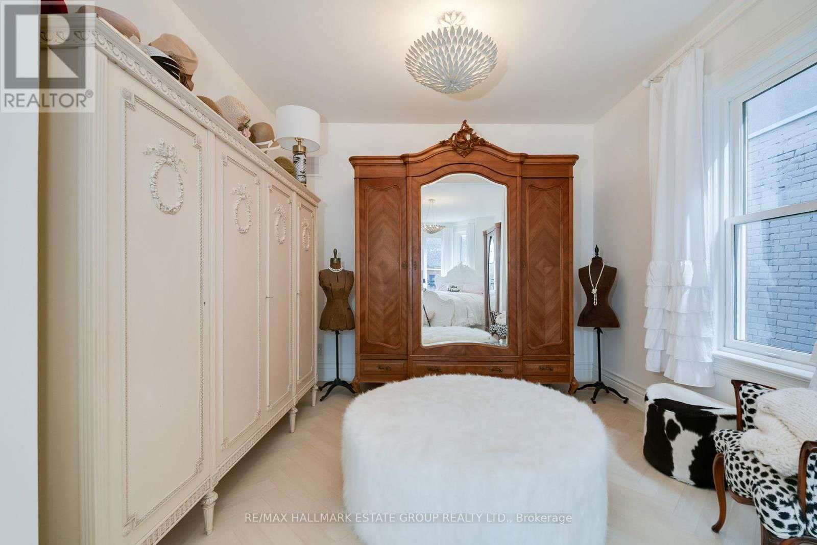 99 GLADSTONE AVENUE Image 25