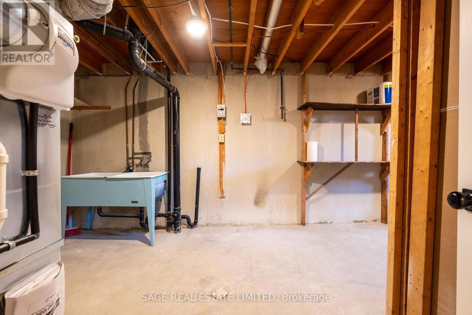 294 CLIFFWOOD ROAD Image 39