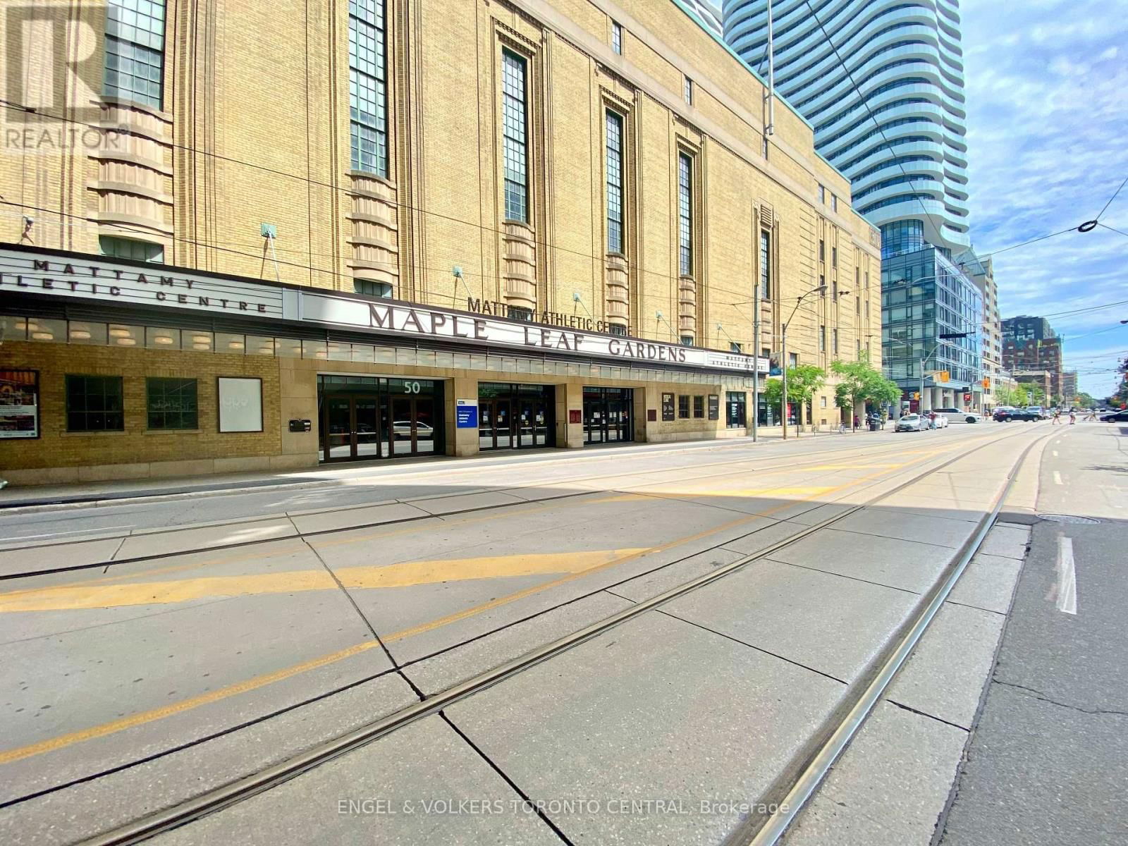2004 - 281 MUTUAL STREET Image 27