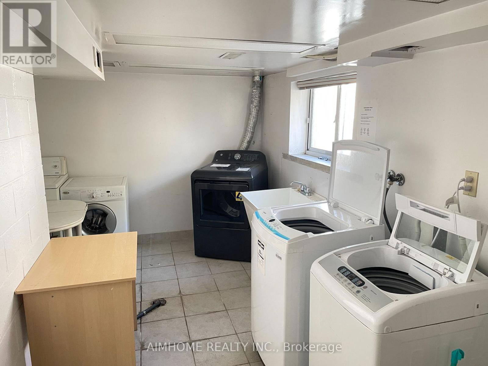 36 ALEXIS BOULEVARD Image 6
