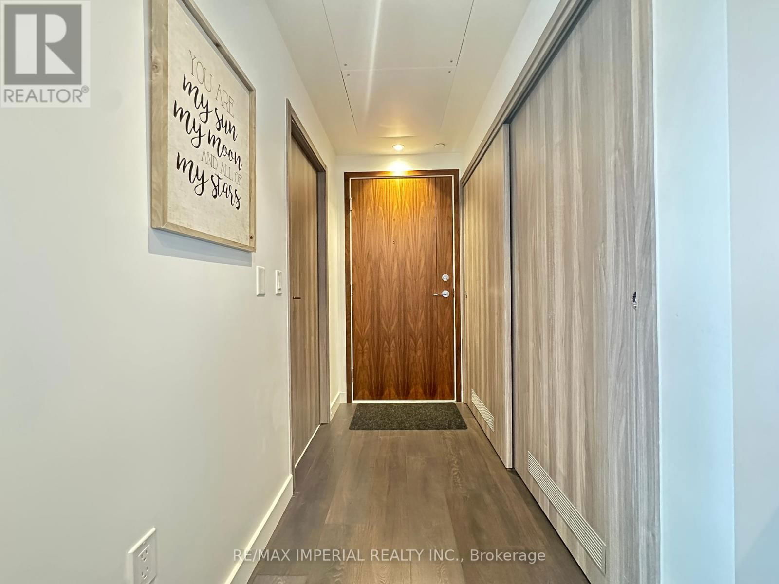 1806 - 85 MCMAHON DRIVE Image 12