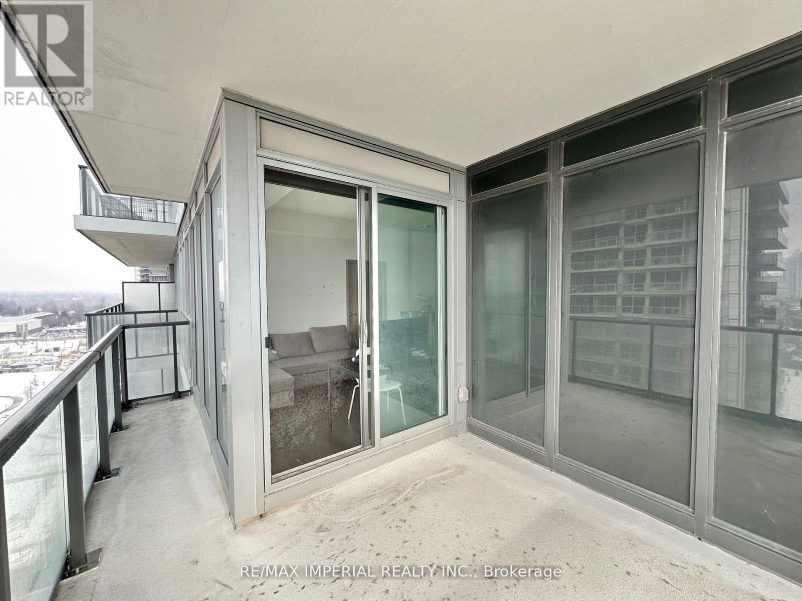 1806 - 85 MCMAHON DRIVE Image 36