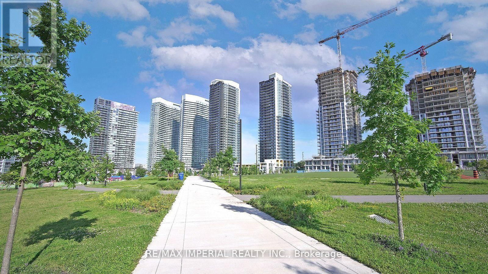 1806 - 85 MCMAHON DRIVE Image 40