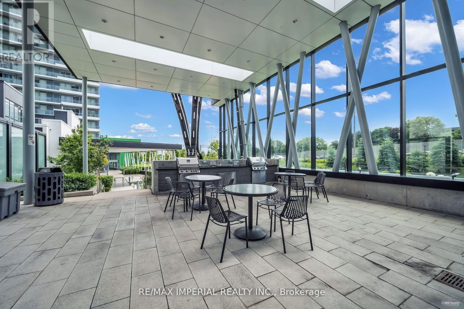 1806 - 85 MCMAHON DRIVE Image 46