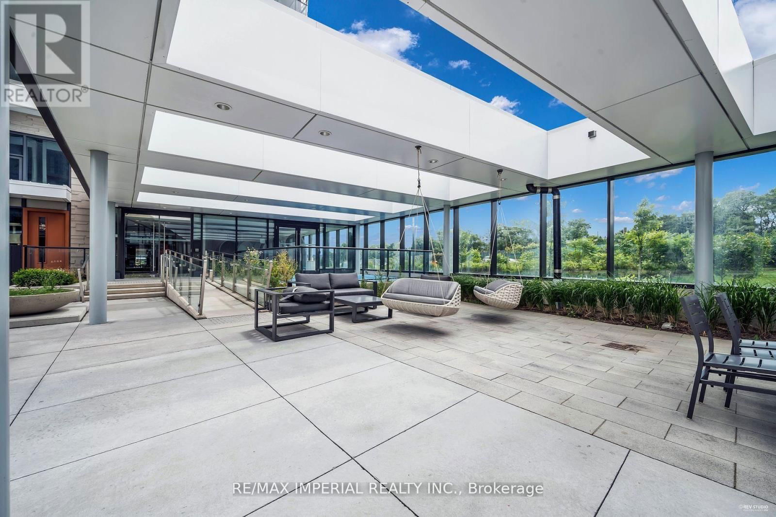 1806 - 85 MCMAHON DRIVE Image 47