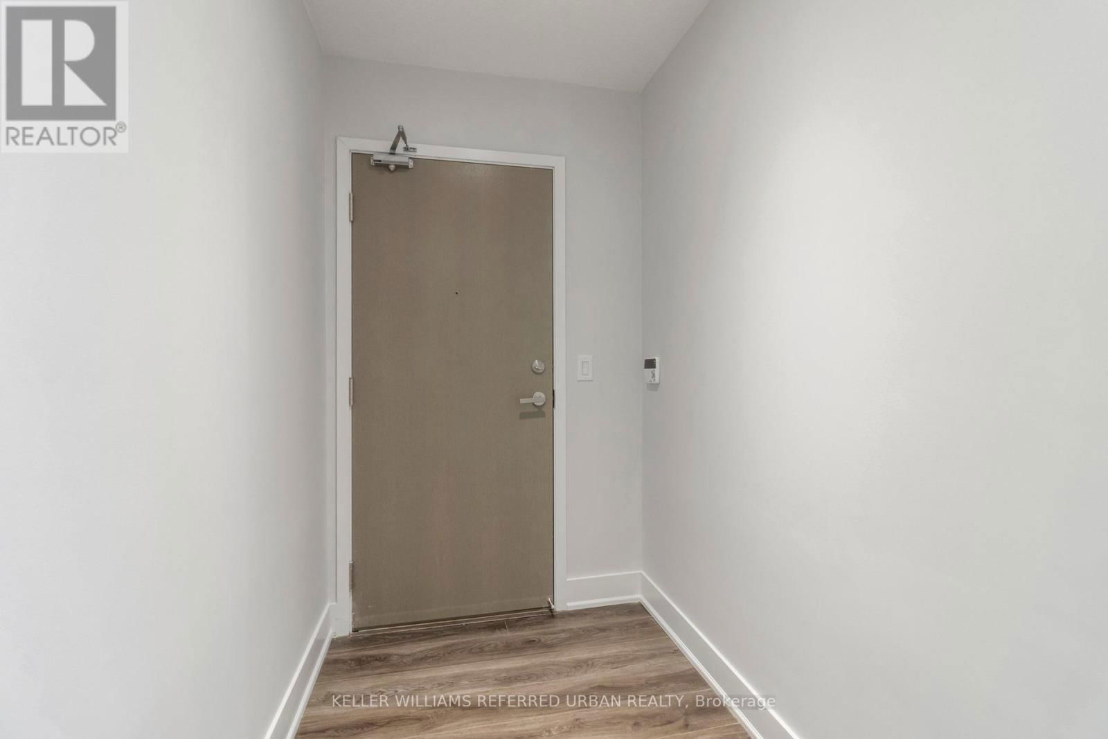 3910 - 100 HARBOUR STREET Image 10
