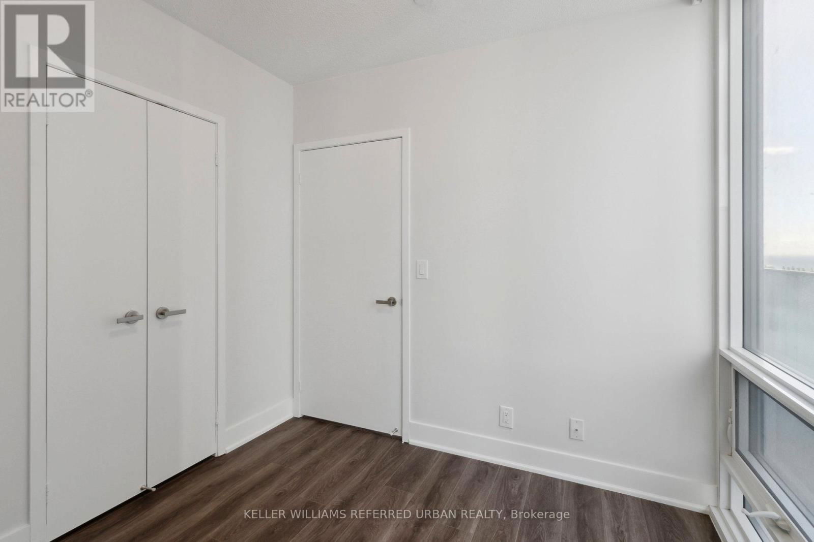 3910 - 100 HARBOUR STREET Image 18
