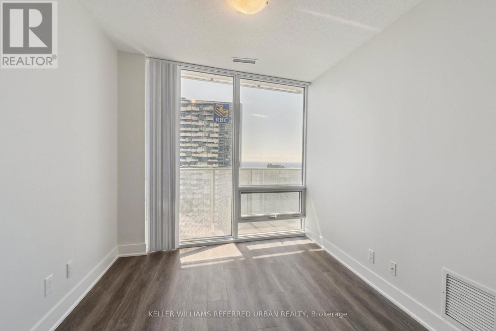 3910 - 100 HARBOUR STREET Image 22
