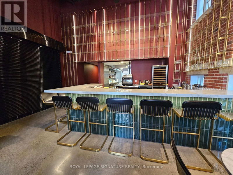 Image #1 of Restaurant for Sale at Duncan, Toronto, Ontario
