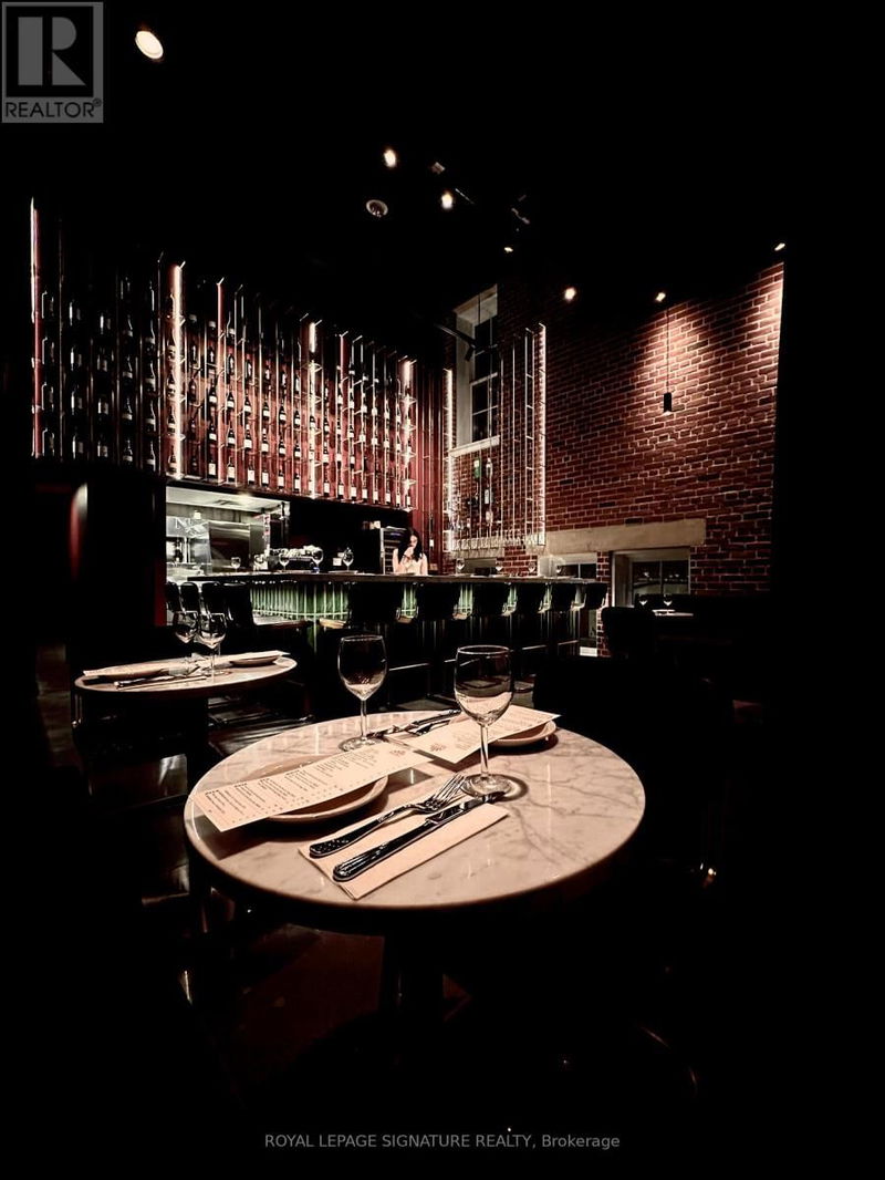 Image #1 of Restaurant for Sale at Duncan, Toronto, Ontario