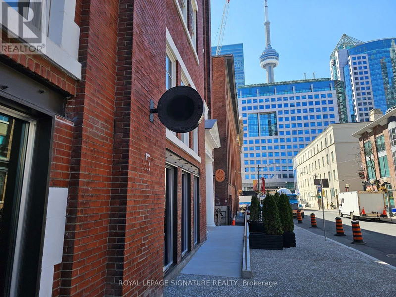 Image #1 of Restaurant for Sale at Duncan, Toronto, Ontario
