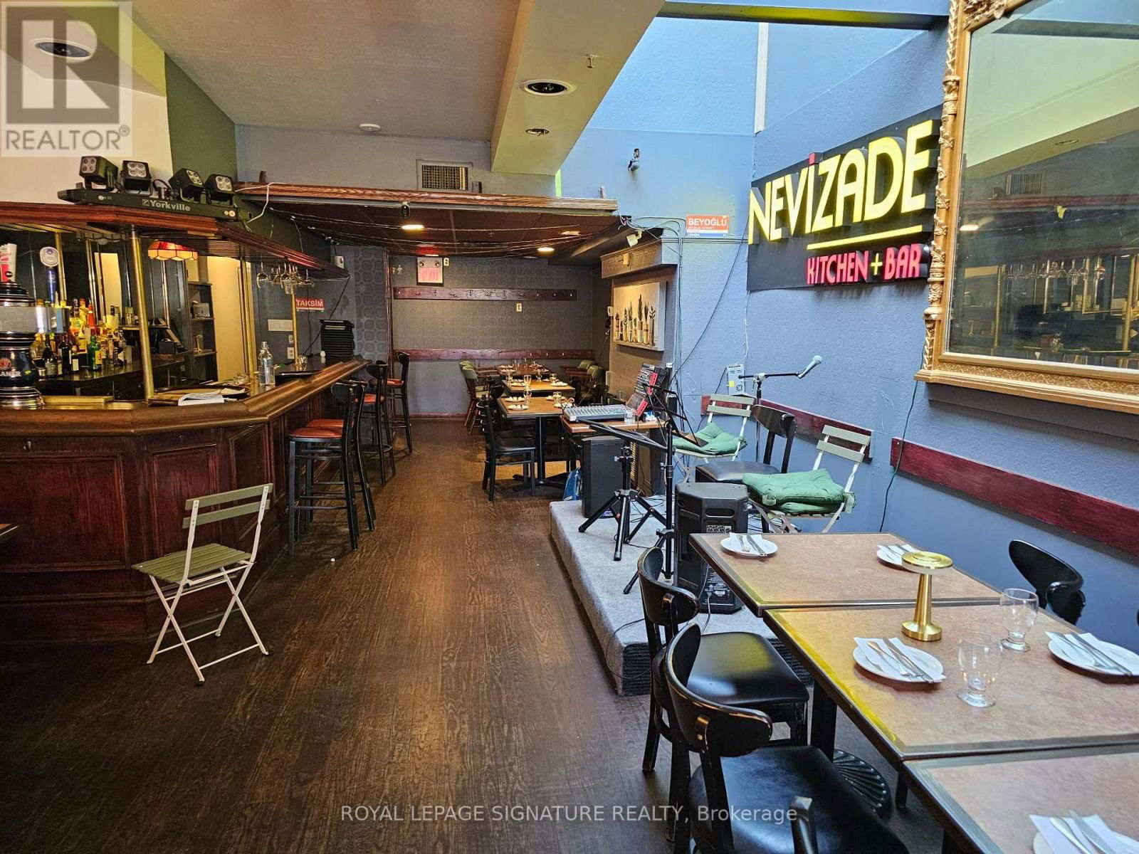 1954 YONGE STREET Image 35