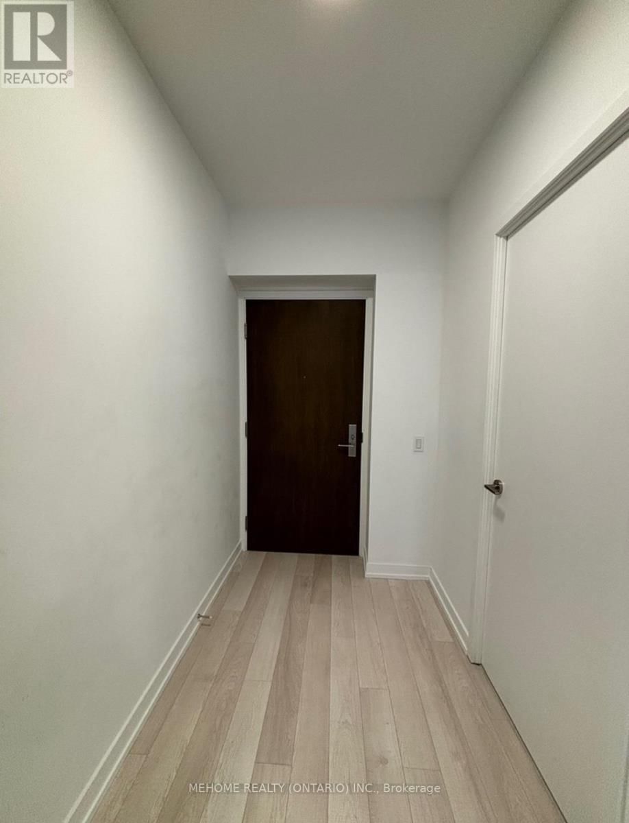 2101 - 39 ROEHAMPTON AVENUE Image 2