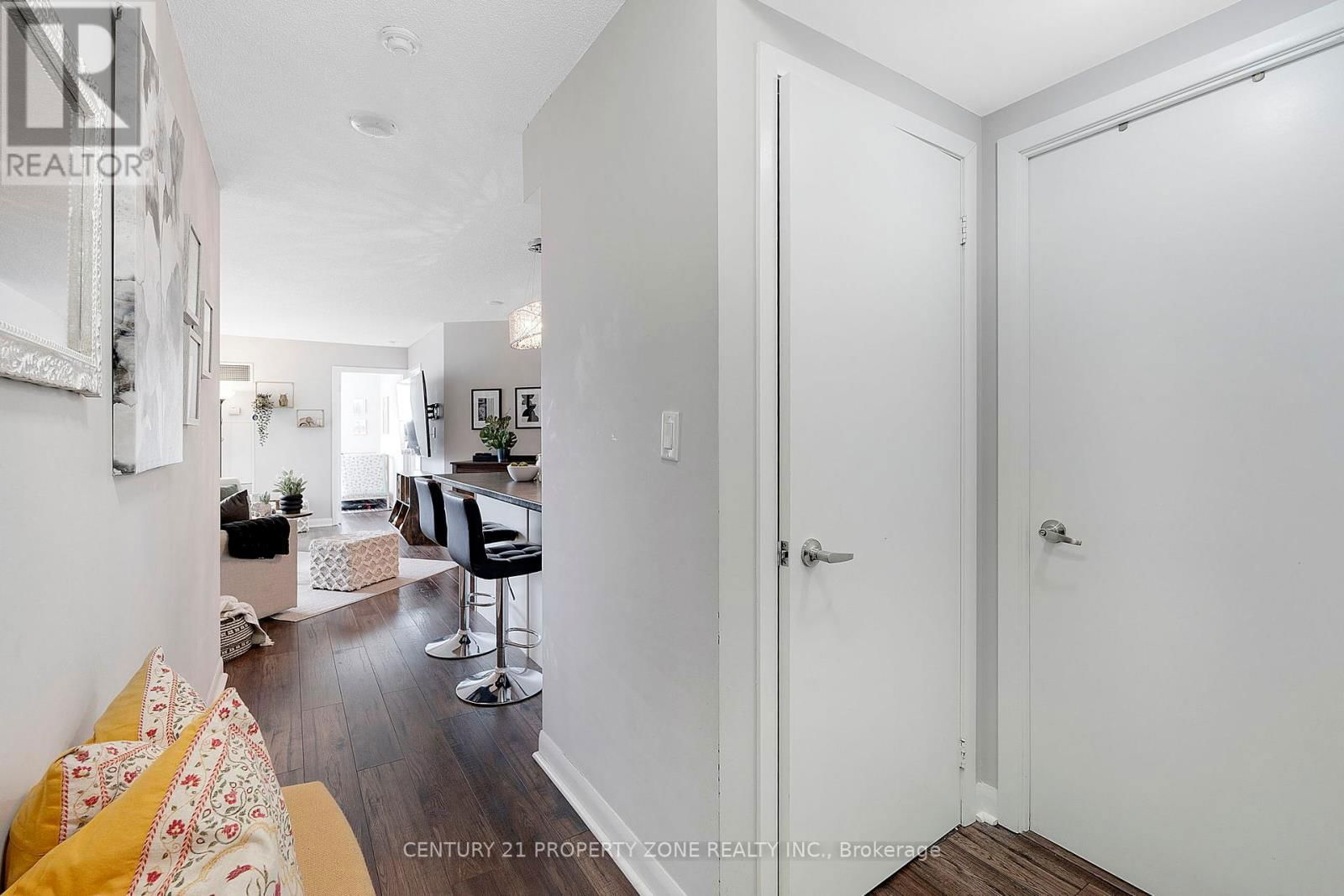 407 - 600 FLEET STREET Image 11