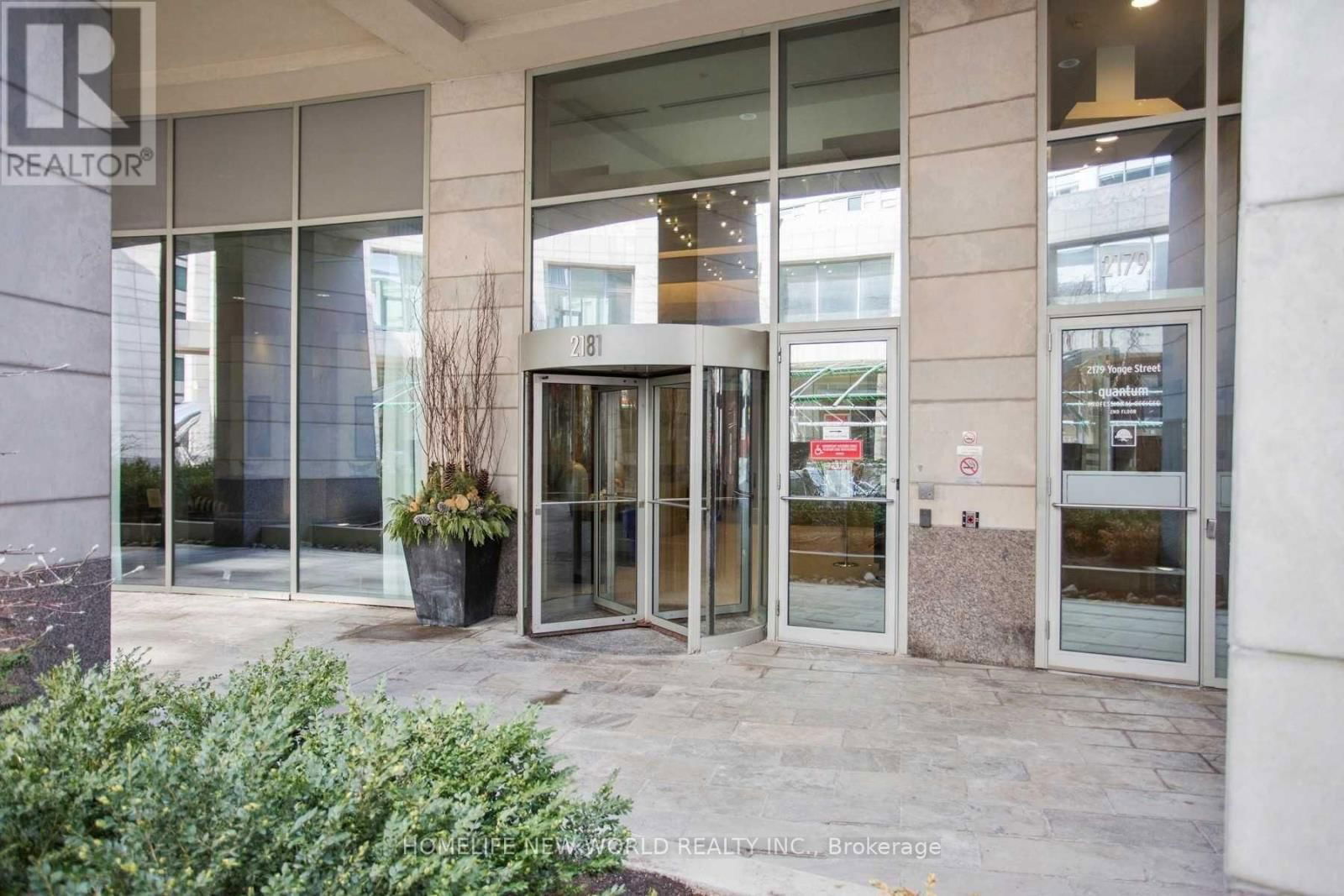 2105 - 2181 YONGE STREET Image 2