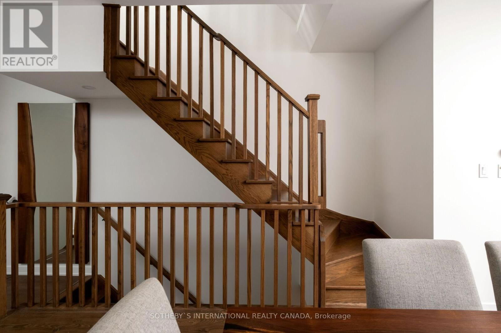 141 GREEN GARDENS BOULEVARD Image 18