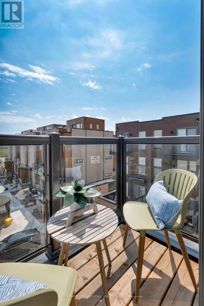 141 GREEN GARDENS BOULEVARD Image 23