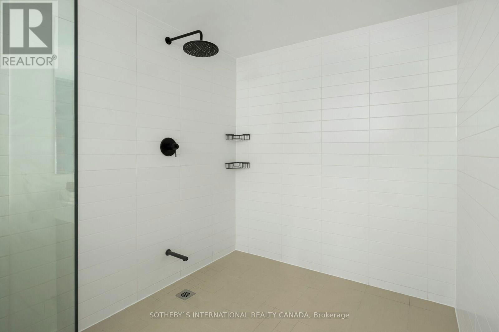 141 GREEN GARDENS BOULEVARD Image 25