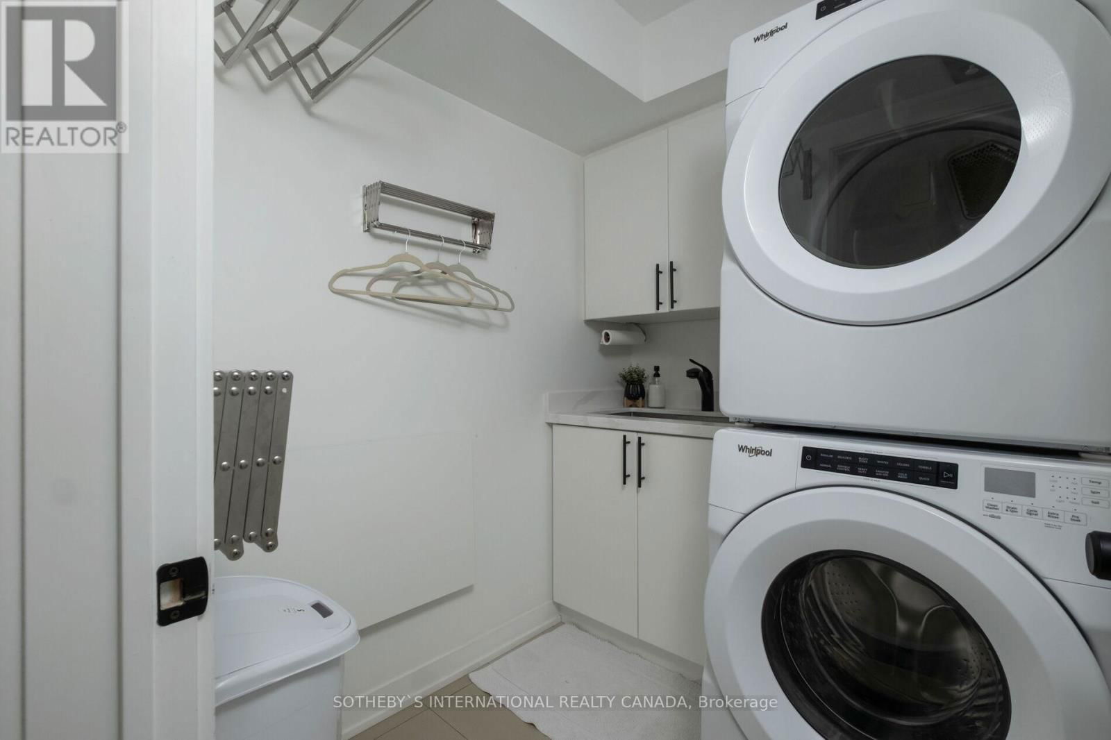 141 GREEN GARDENS BOULEVARD Image 35