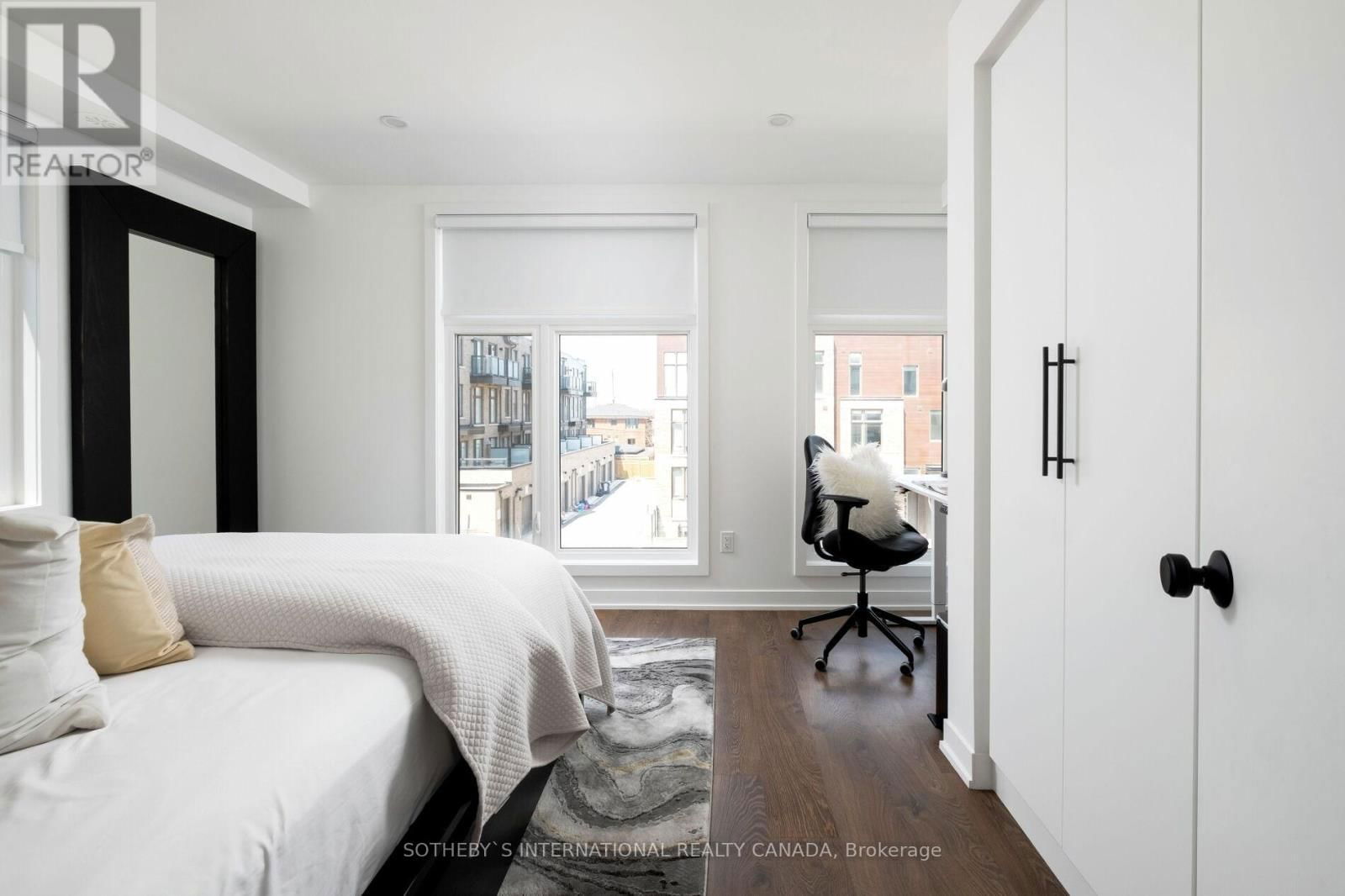 141 GREEN GARDENS BOULEVARD Image 38