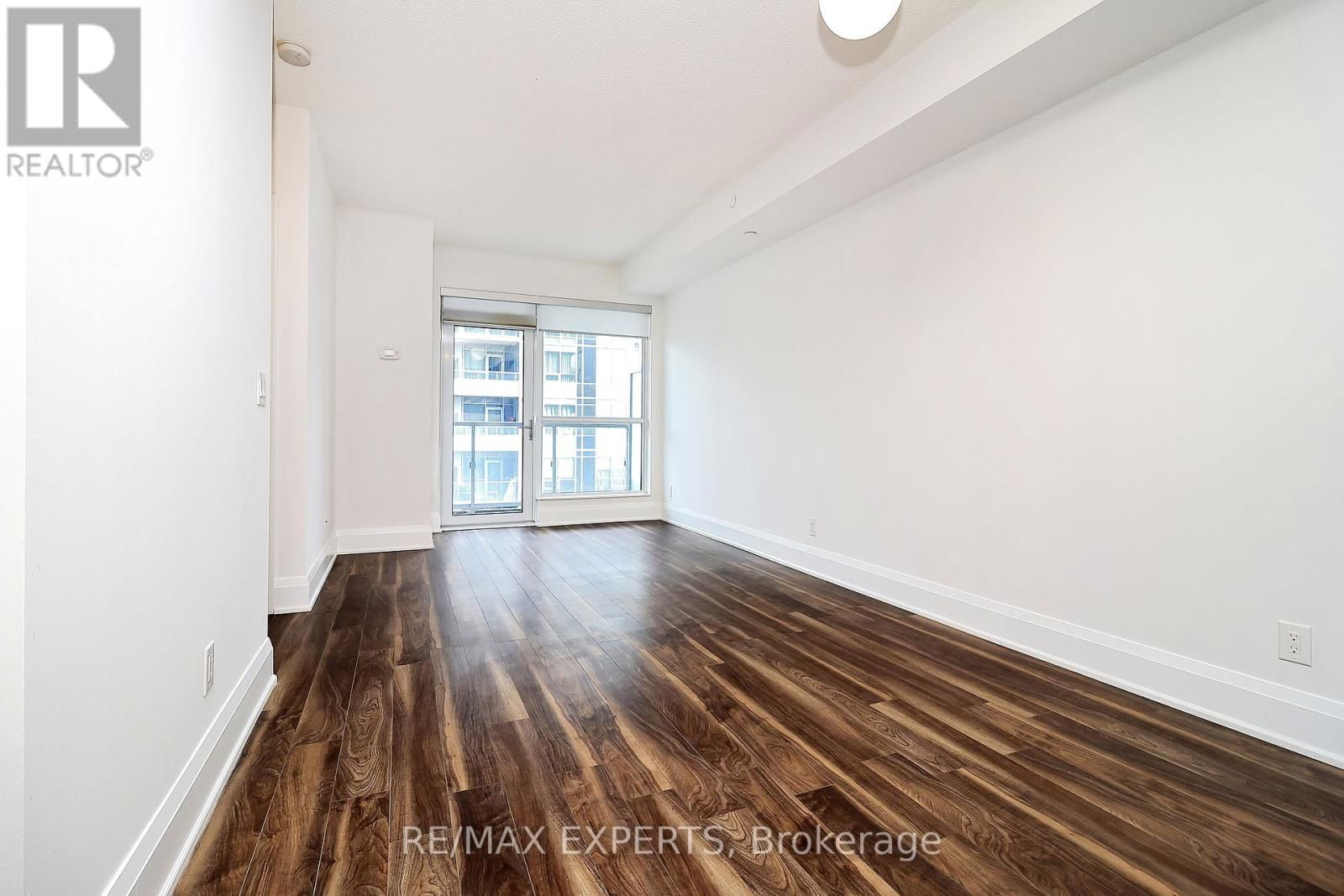 1301 - 120 HARRISON GARDEN BOULEVARD Image 15
