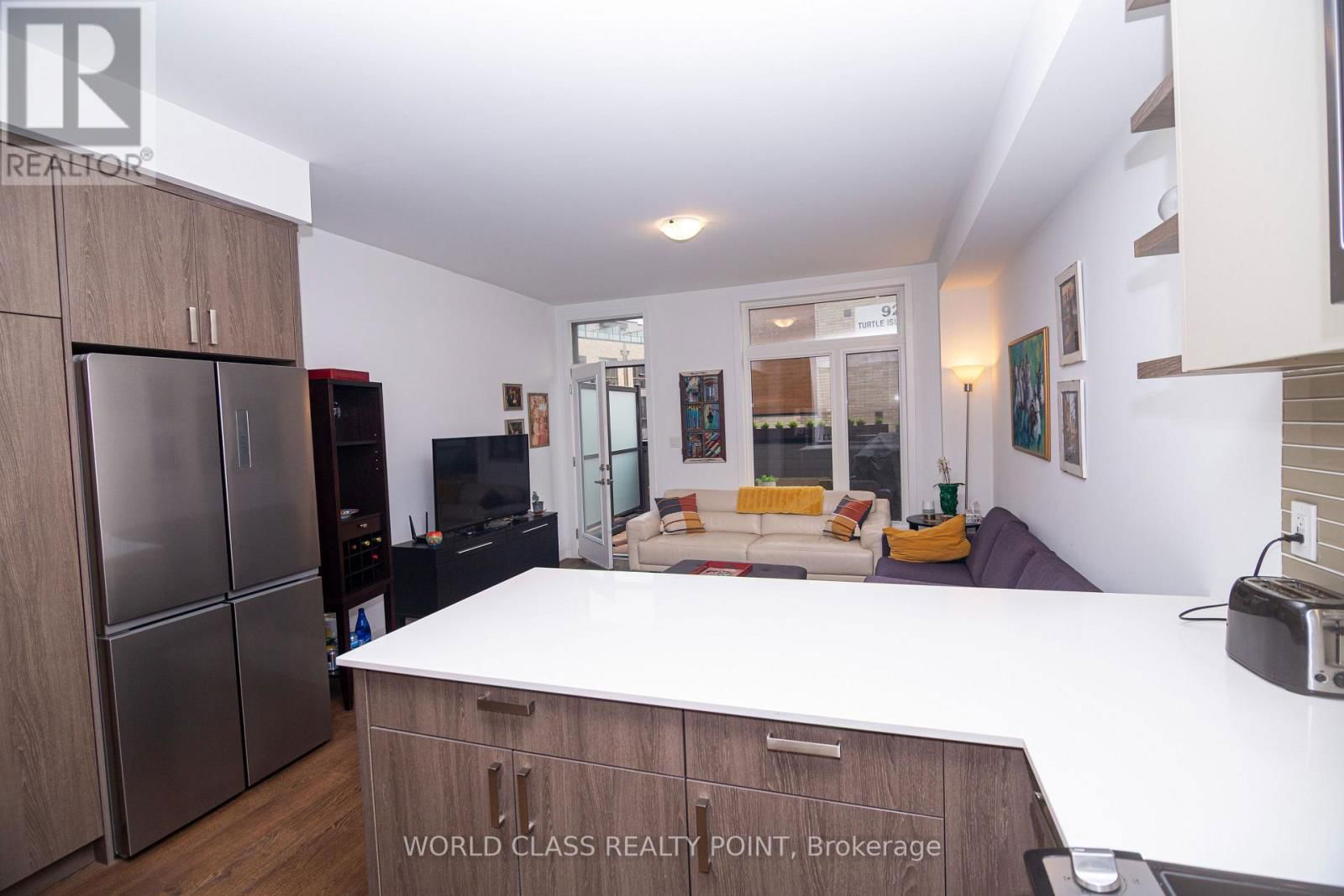133 GREEN GARDENS BOULEVARD Image 12