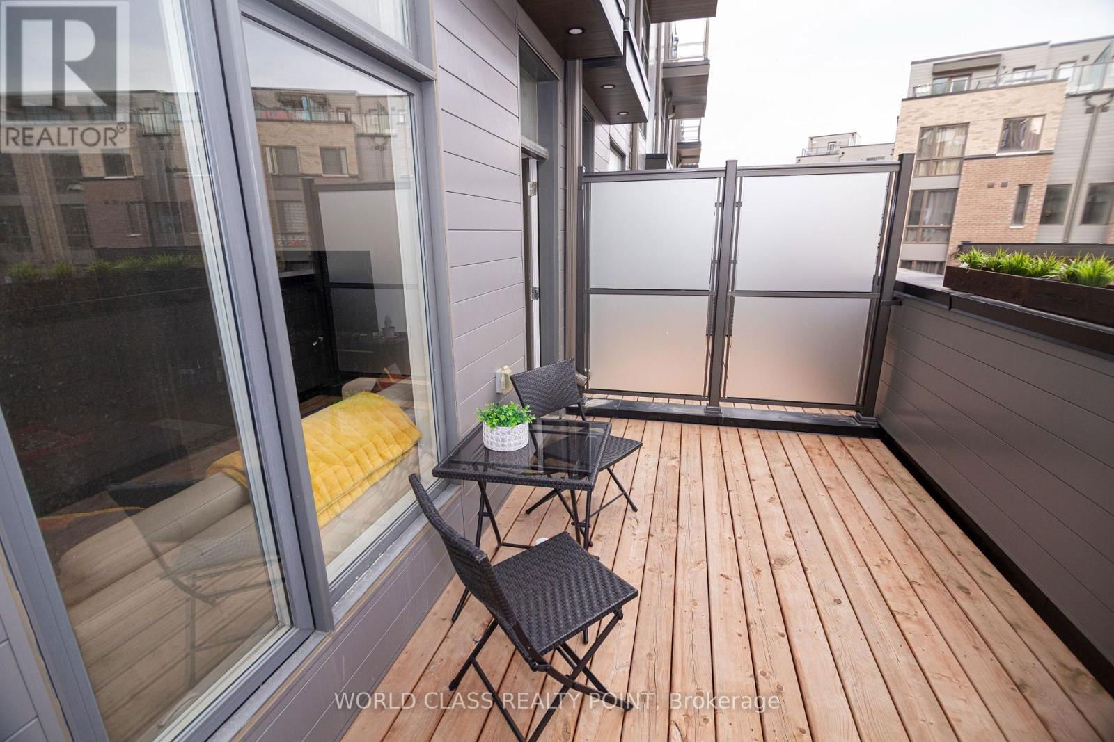 133 GREEN GARDENS BOULEVARD Image 15