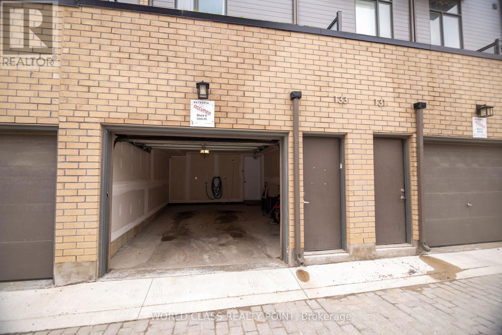 133 GREEN GARDENS BOULEVARD Image 39