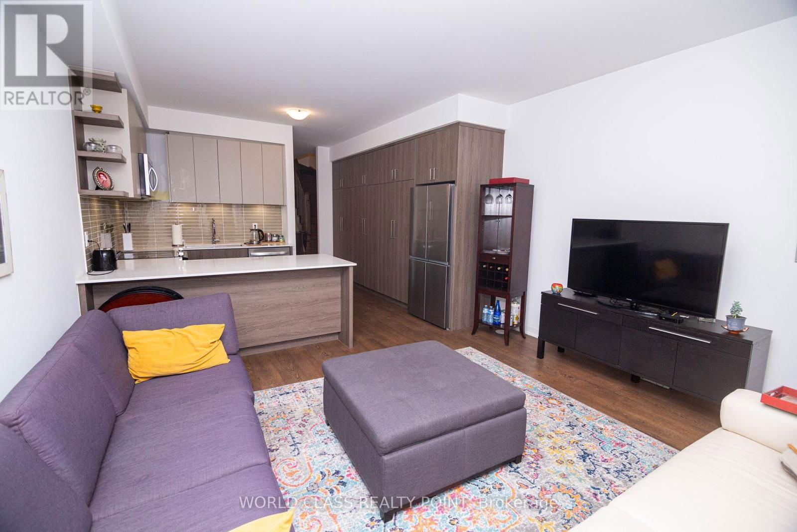 133 GREEN GARDENS BOULEVARD Image 8