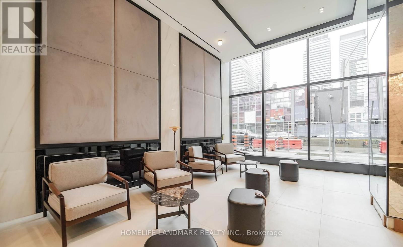 2806 - 8 WELLESLEY STREET WEST Image 2