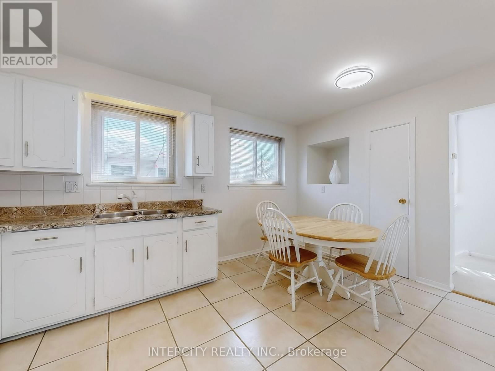 26 DONNALYN DRIVE Image 15