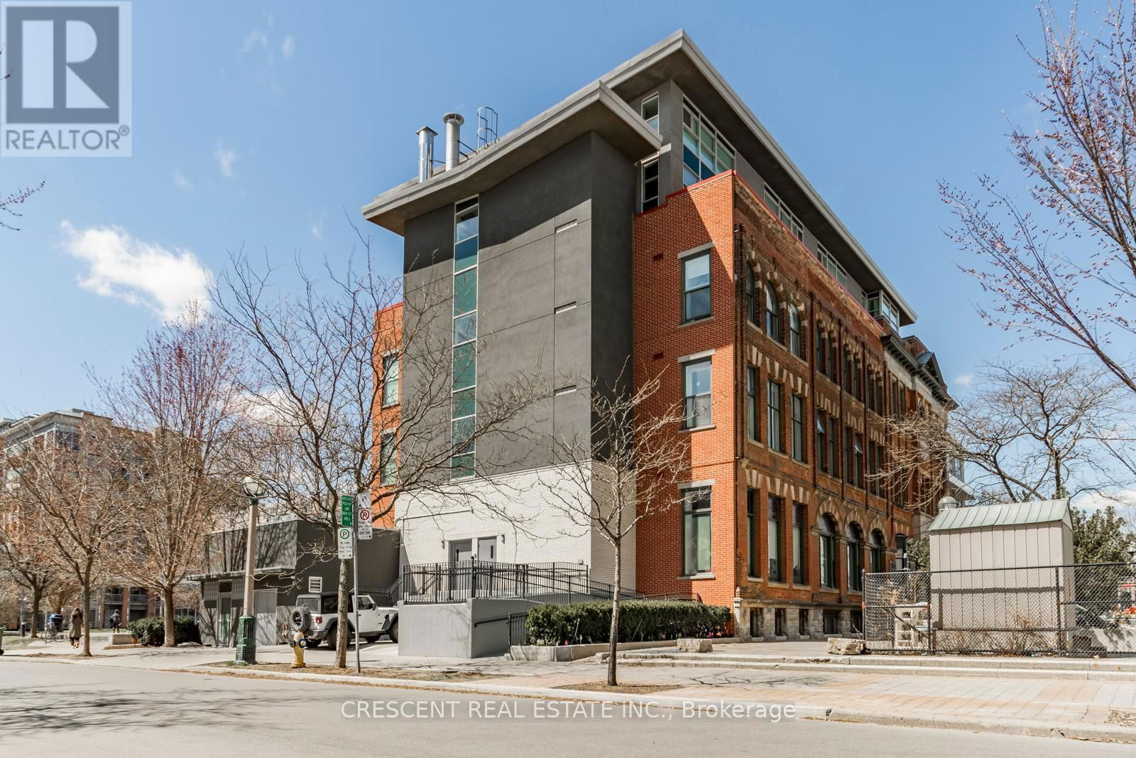 208 - 915 KING STREET WEST Image 28