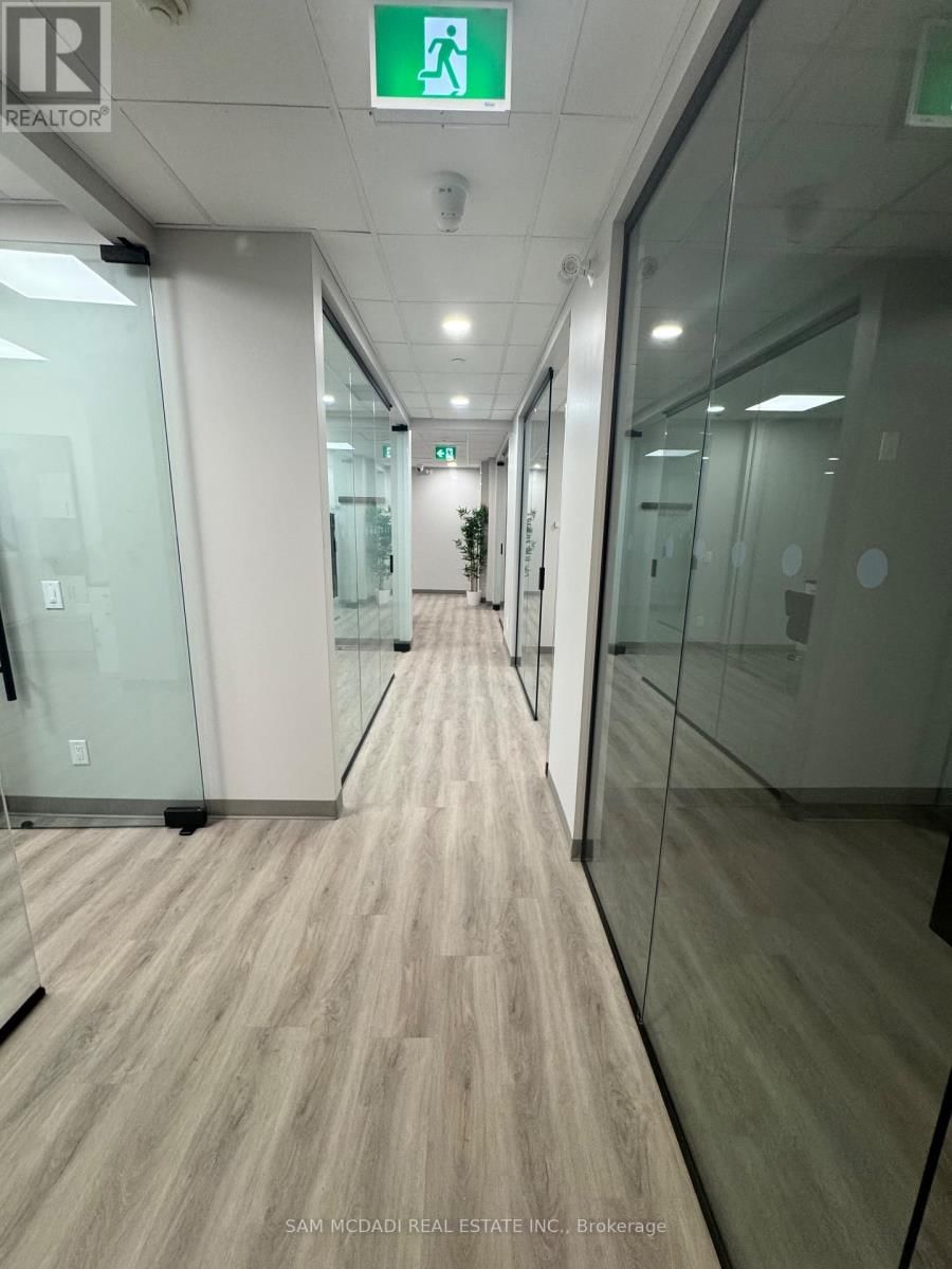 109 - 614 FLEET STREET Image 13