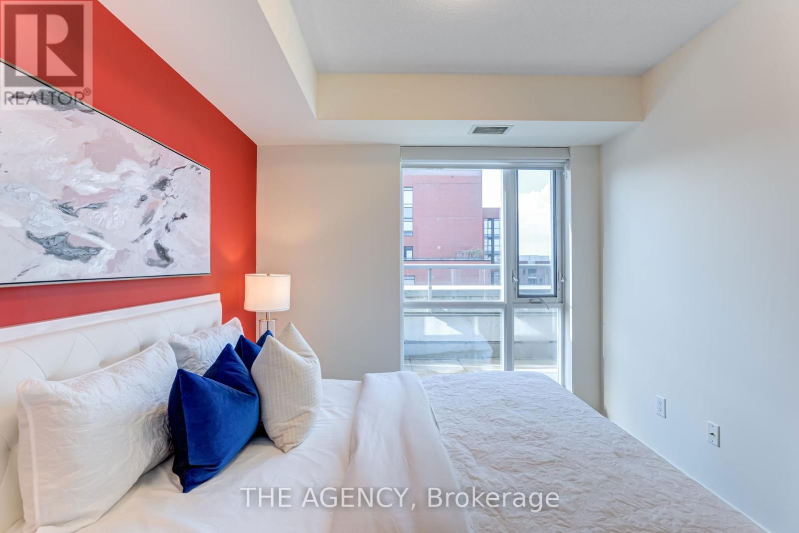 #802 - 1 COLE STREET Image 16