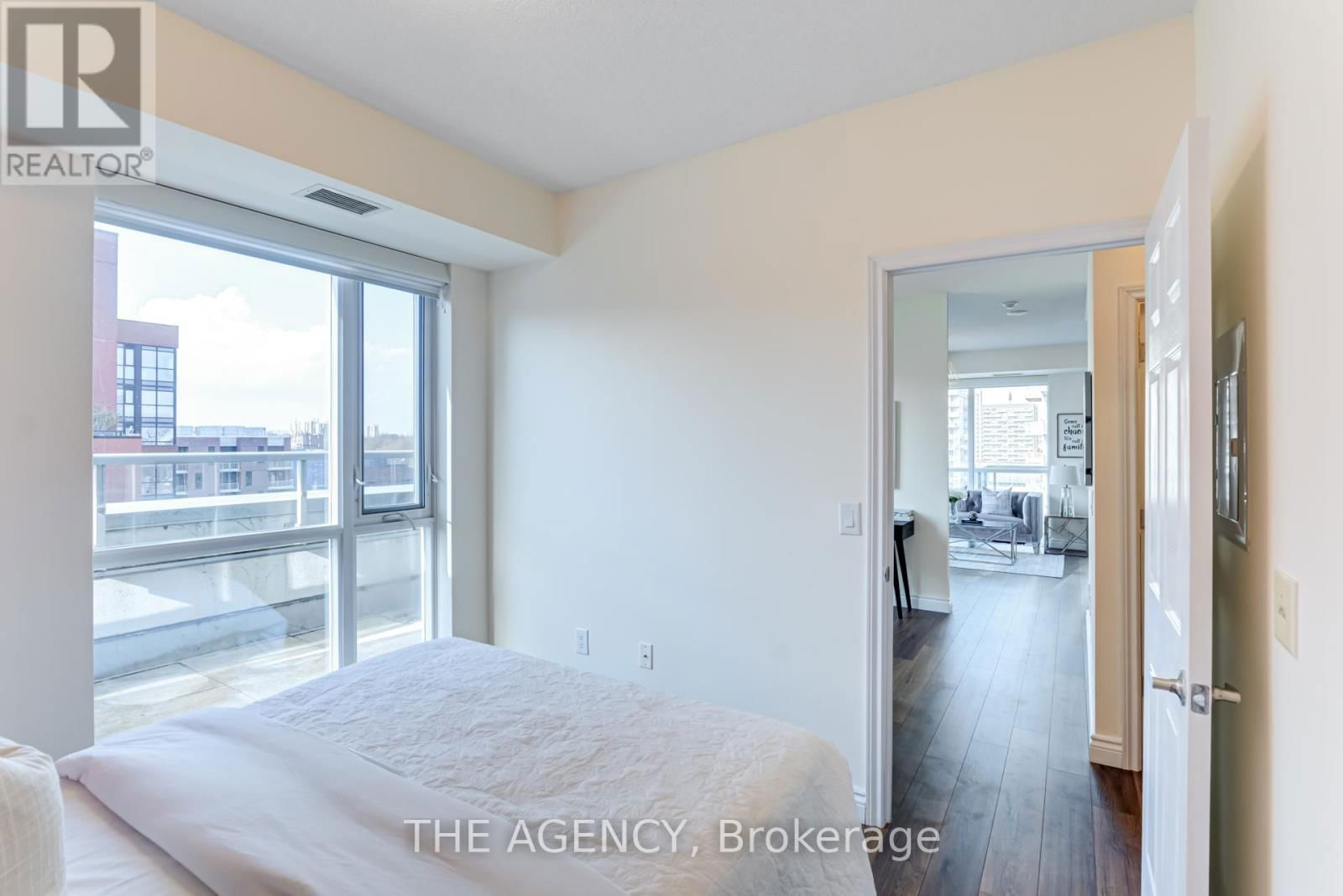 #802 - 1 COLE STREET Image 18