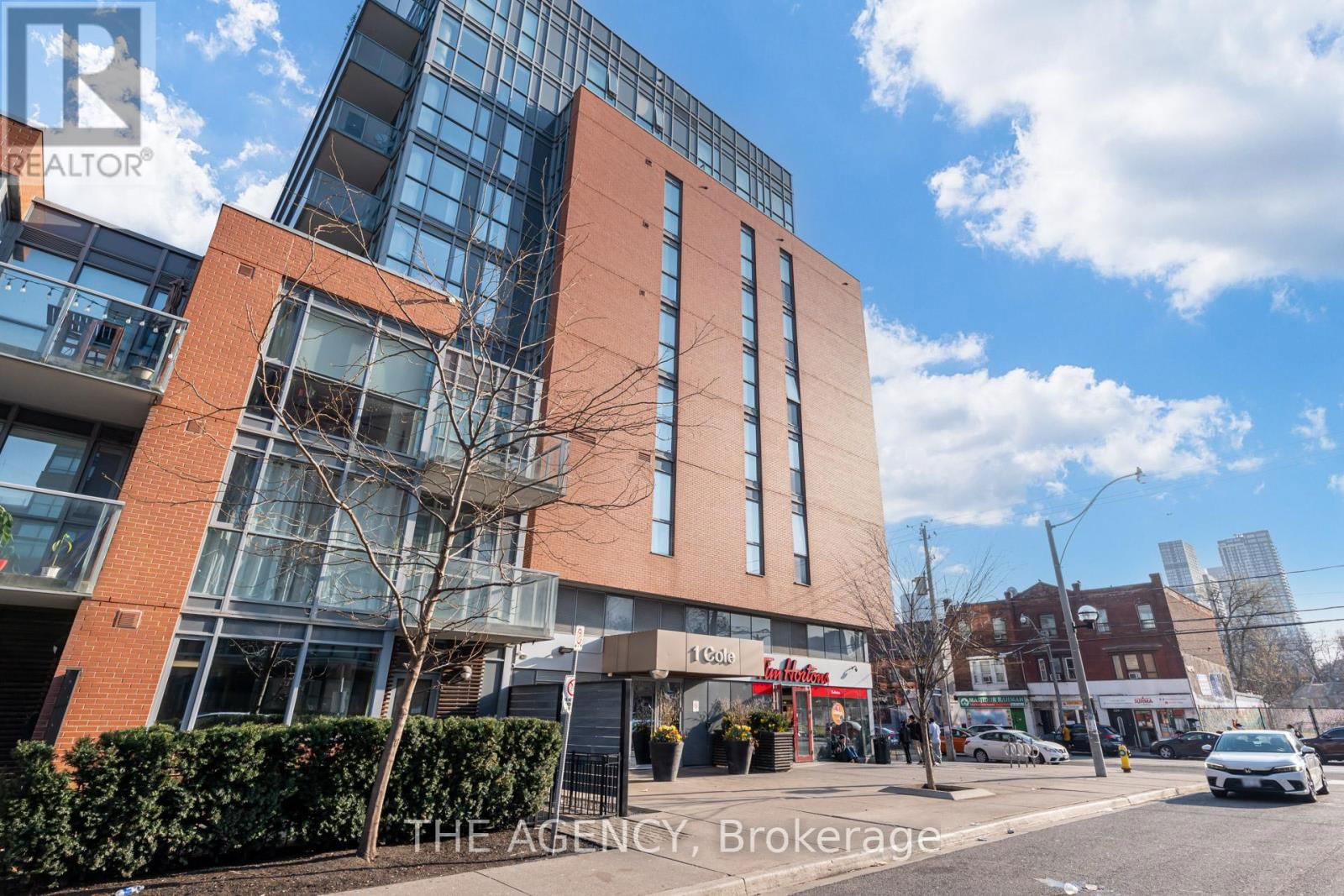 #802 - 1 COLE STREET Image 36